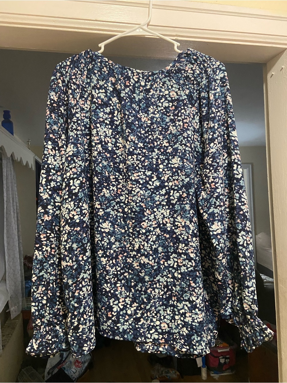 Jessica Simpson Navy Multicolor Floral Long-Sleeve Blouse
